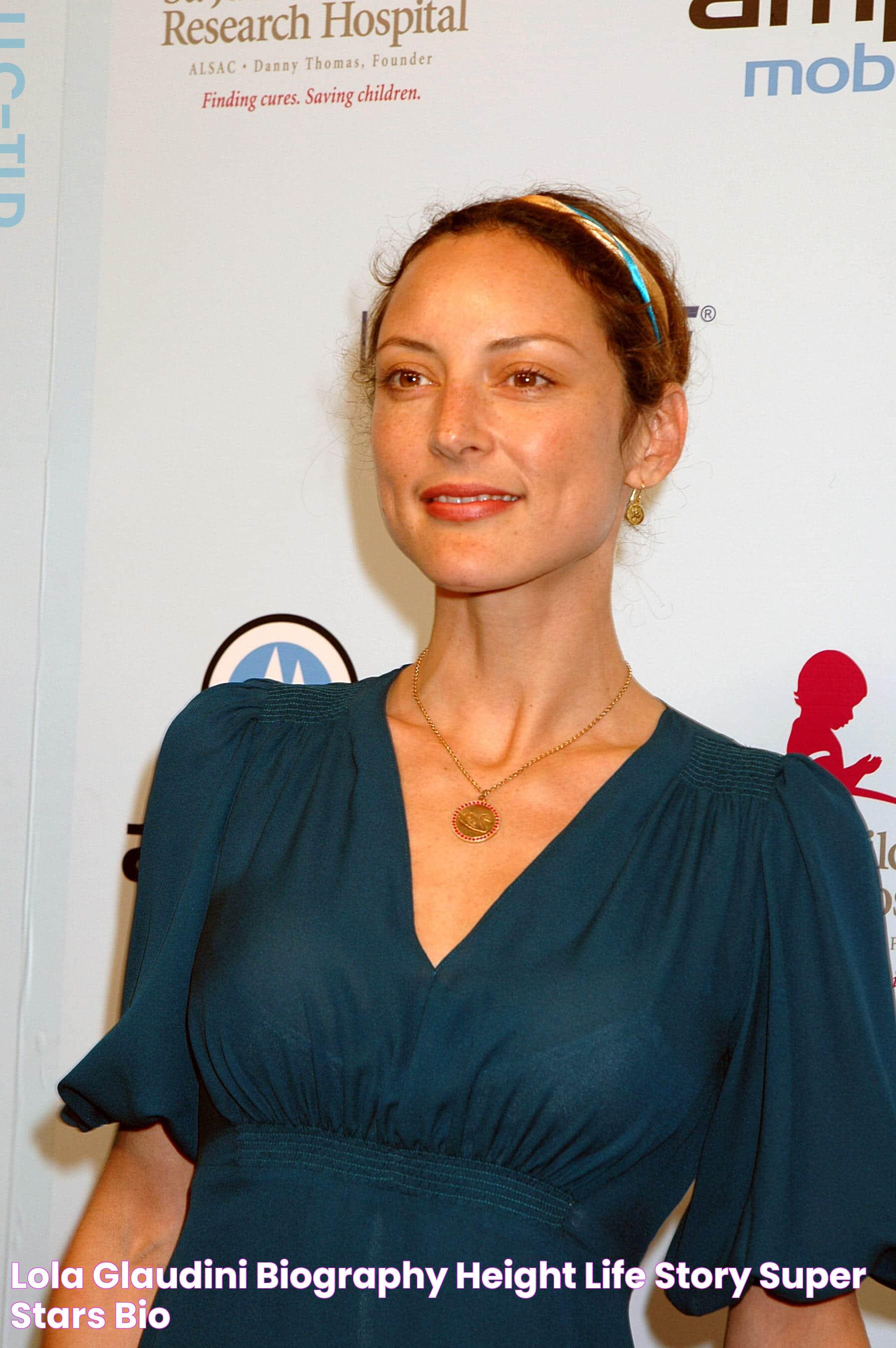 Lola Glaudini Biography, Height & Life Story Super Stars Bio