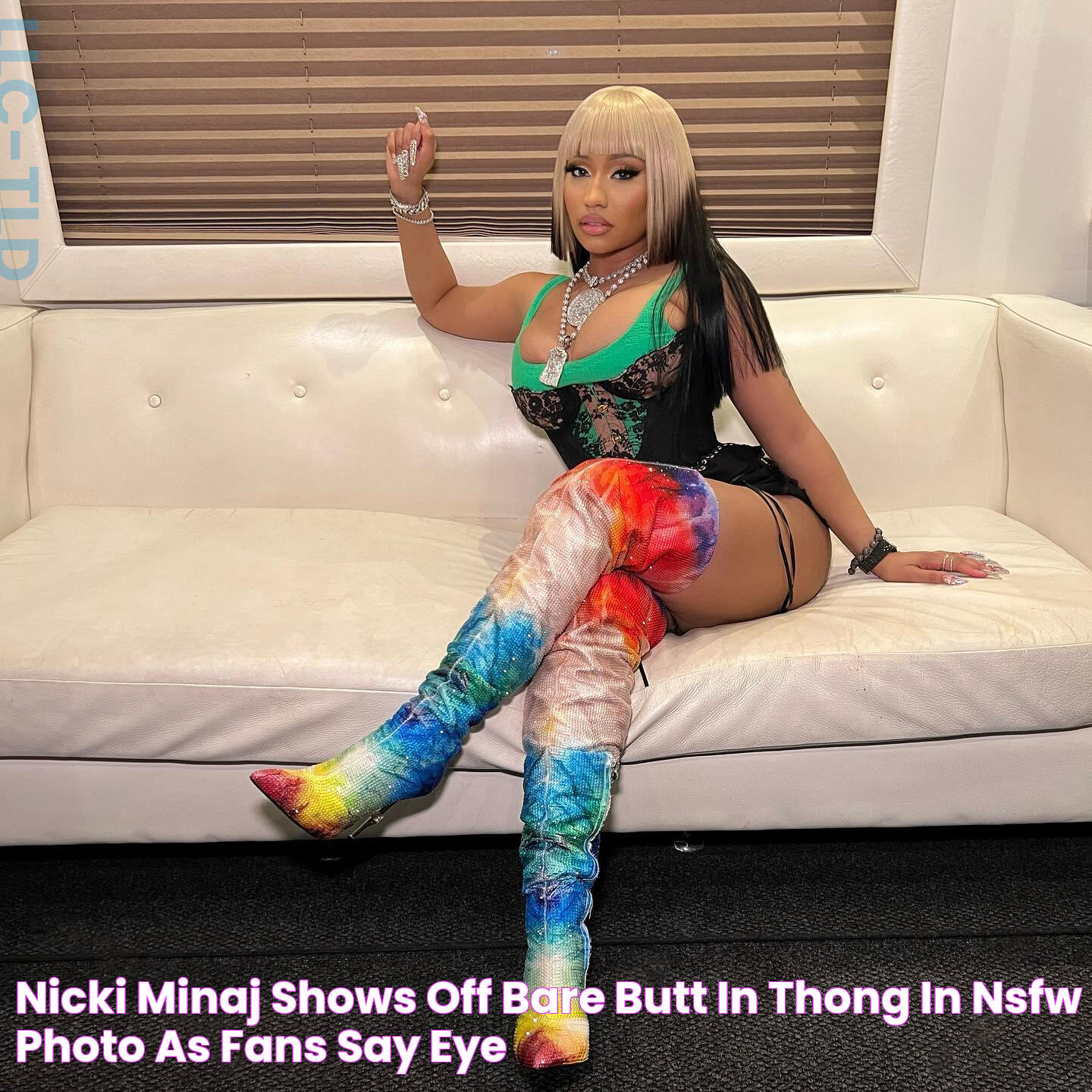 Nicki Minaj shows off bare butt in thong in NSFW photo as fans say eye