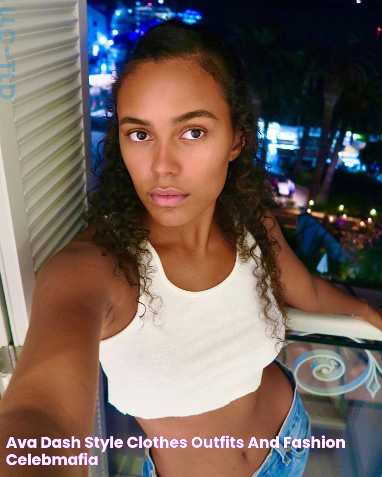 Meet Ava Dash: A Rising Star In The Fashion World