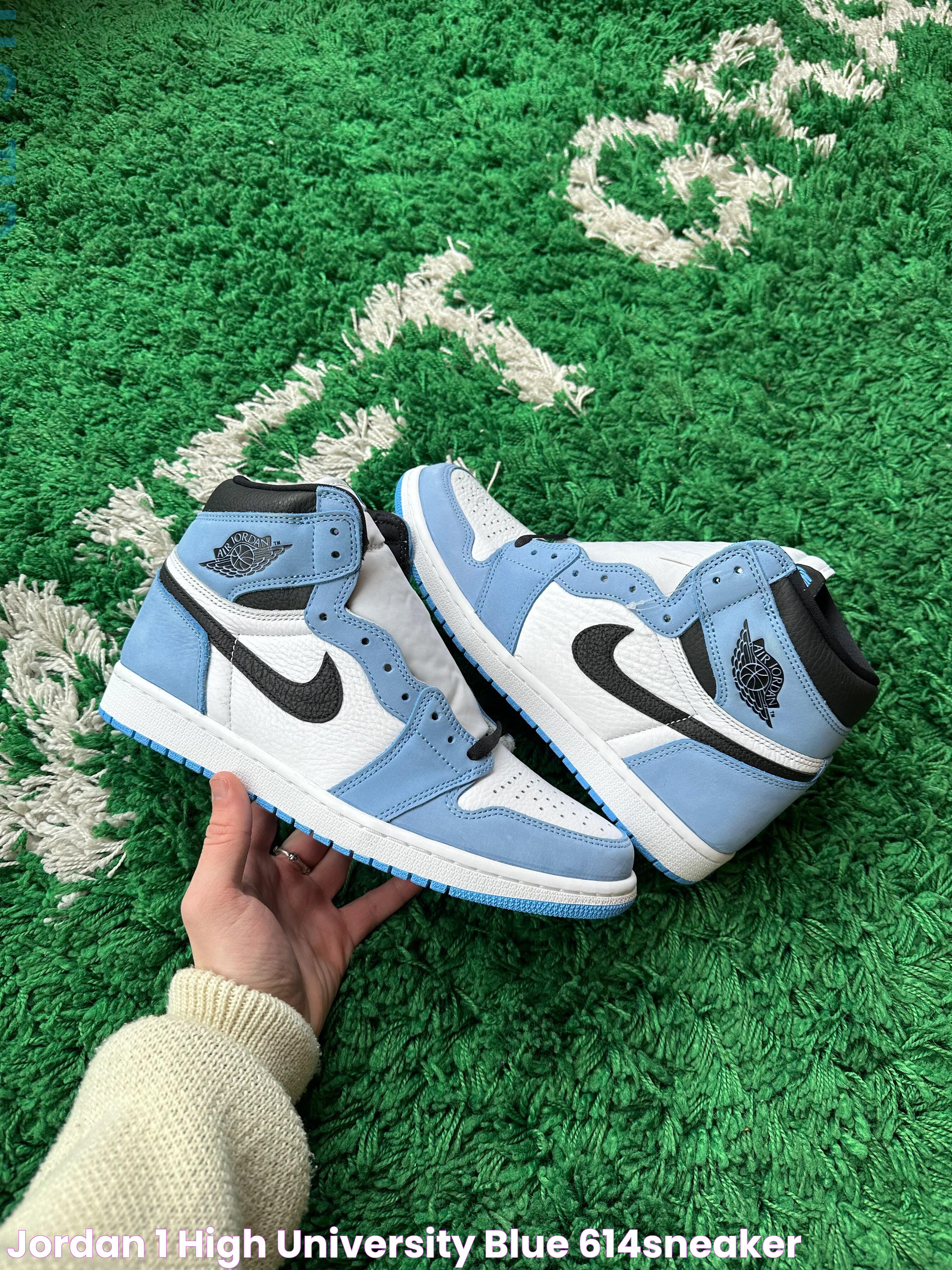 Jordan 1 High “University Blue” 614Sneaker