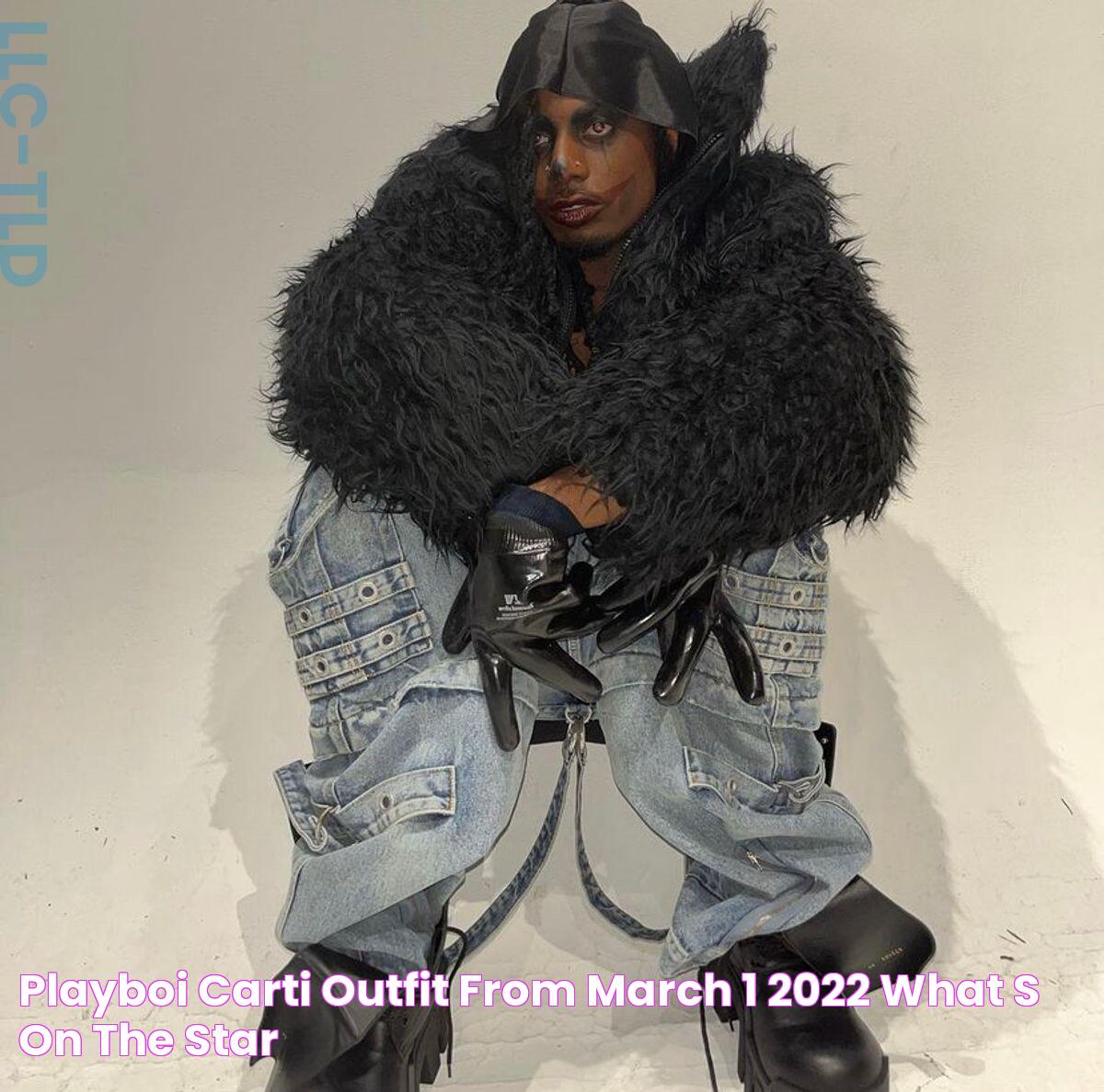 Playboi Carti Outfit from March 1, 2022 WHAT’S ON THE STAR?