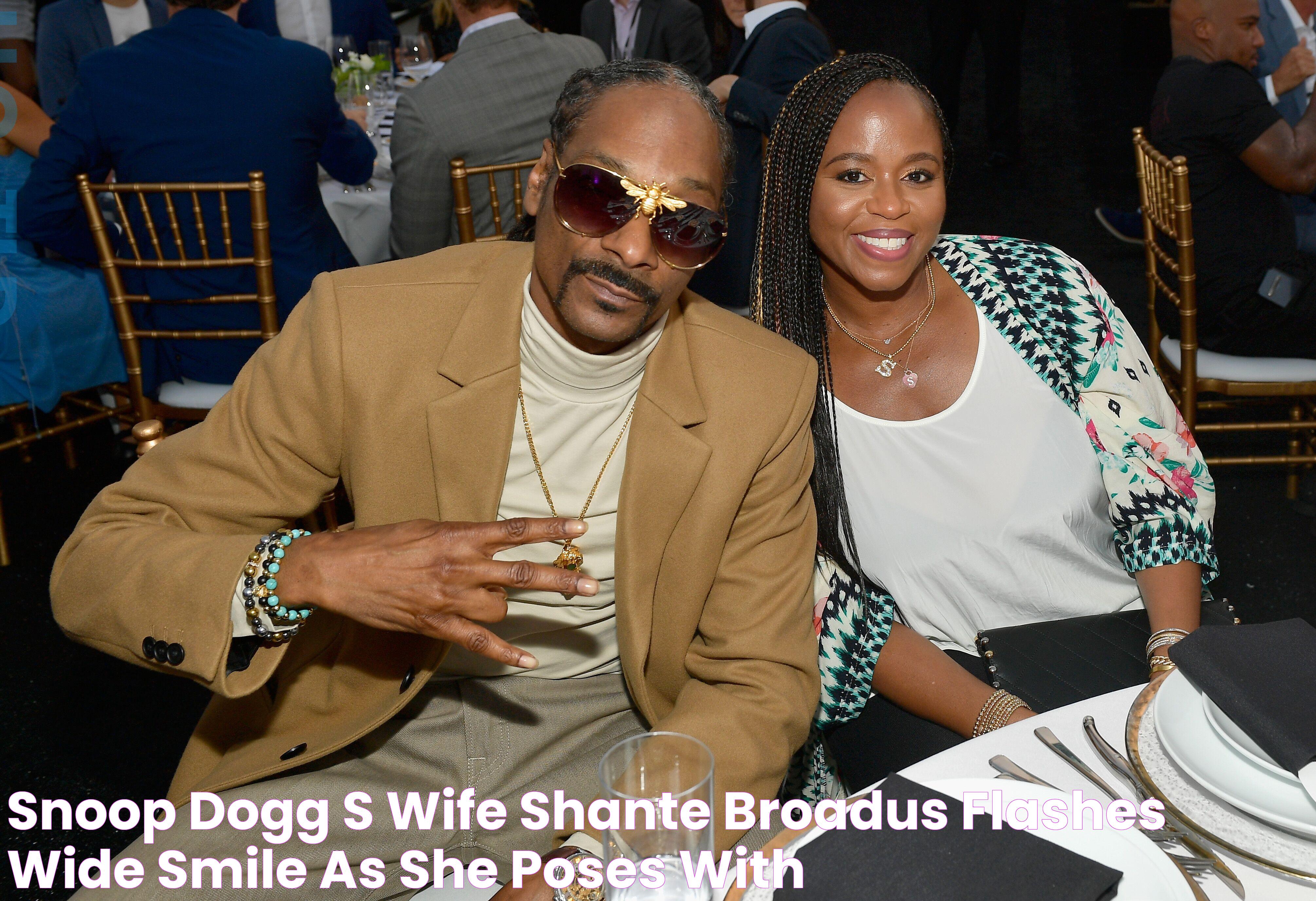 Snoop Dogg's Wife Shante Broadus Flashes Wide Smile as She Poses with