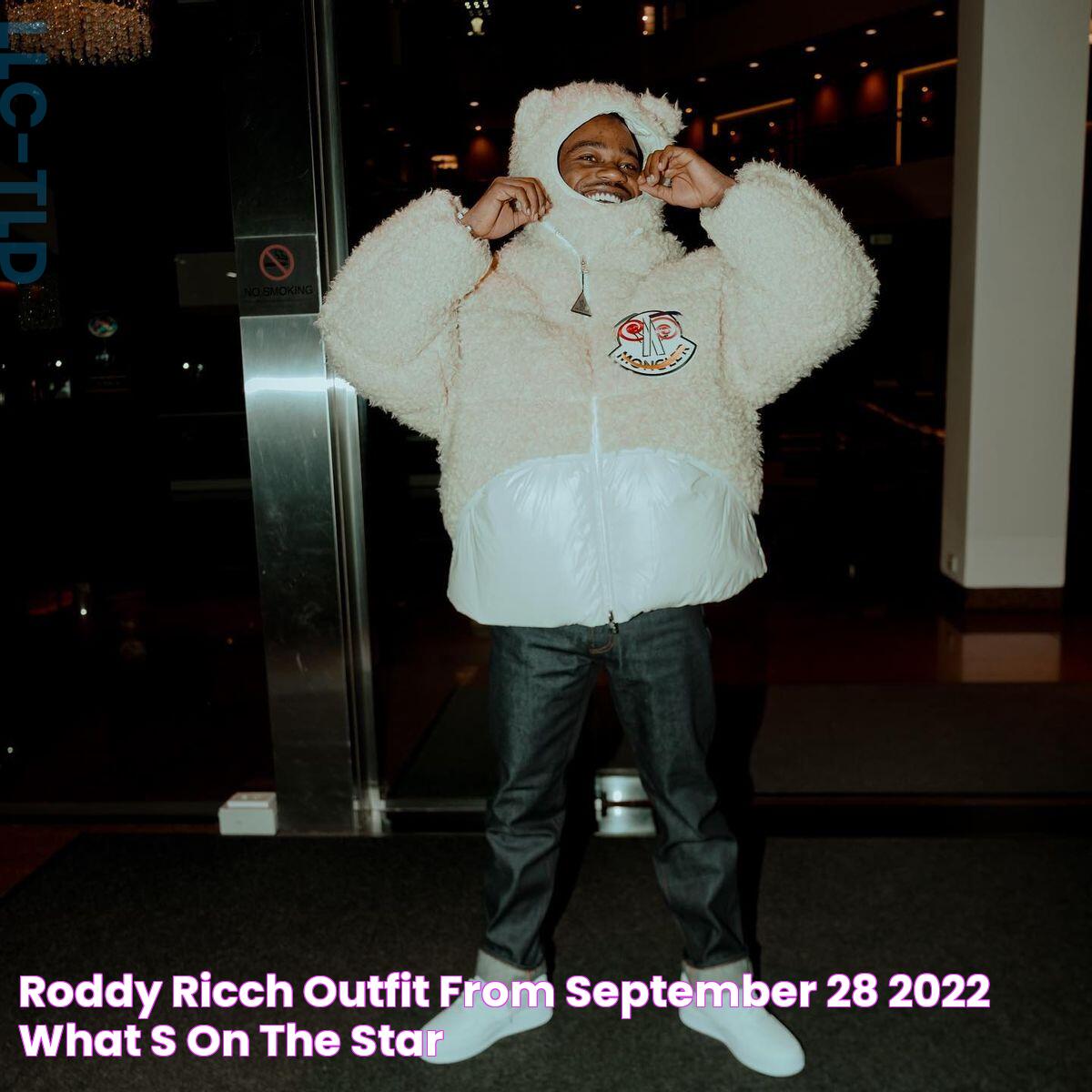 Roddy Ricch Outfit from September 28, 2022 WHAT’S ON THE STAR?